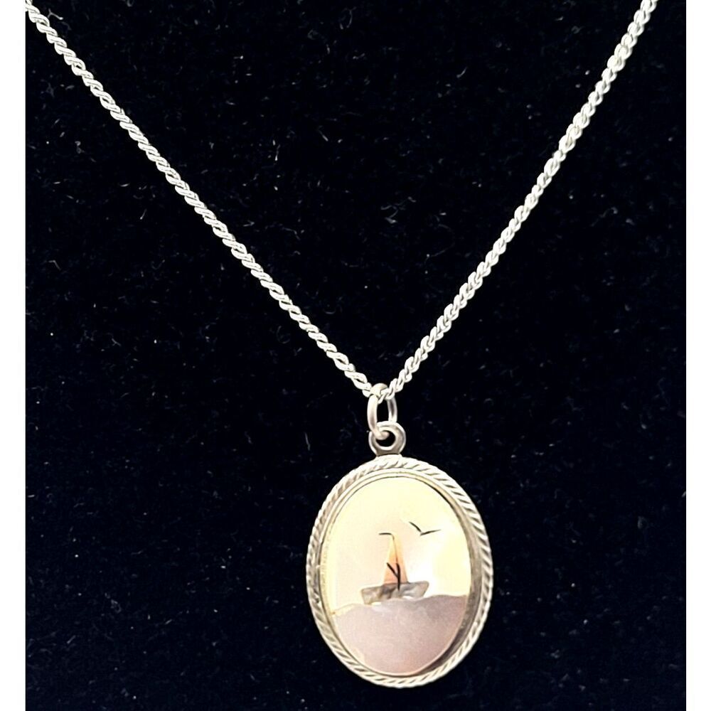 Antique mother of pearl boat inlay & silver pendant Artistry Signed 16in - Picture 4 of 6